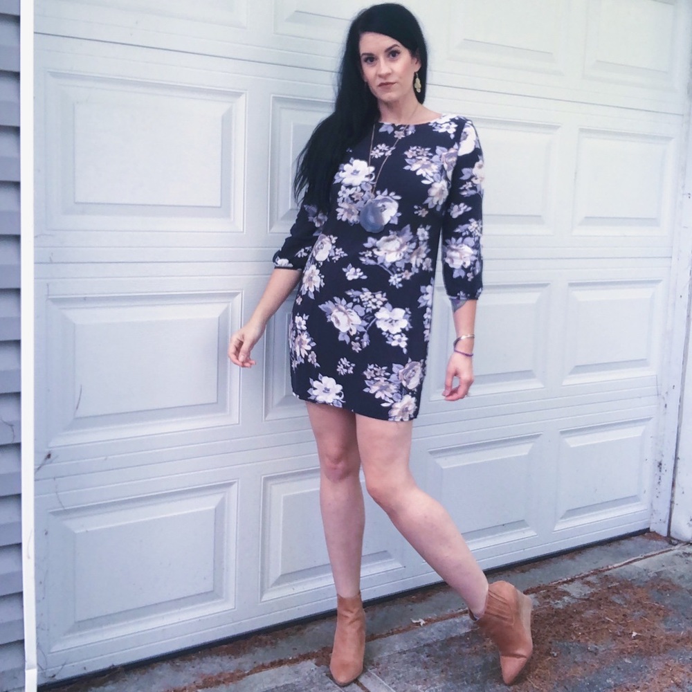 Old Navy Grey & Lilac Floral Shift Dress Sz Sm Tall